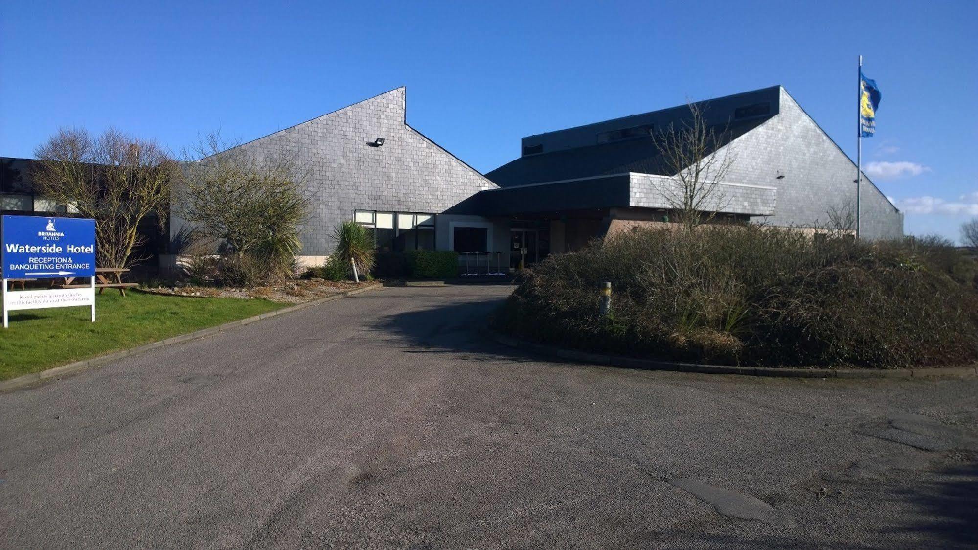 The Waterside Hotel Peterhead Exterior photo